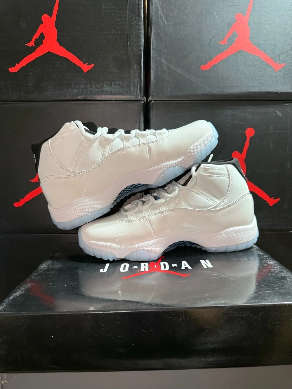 Air Jordan 11 Low Columbia / Legend Blue White Ice Blue Sneakers